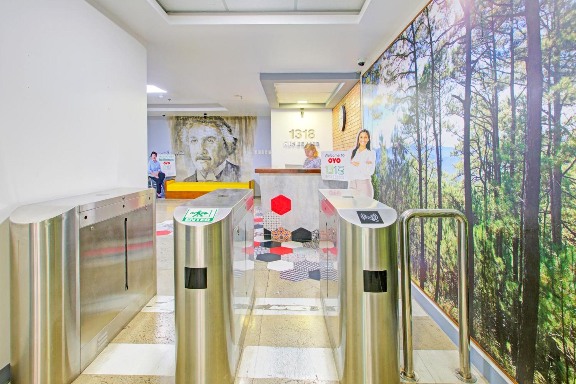 Collection O 1318 Residences, University Belt, Metro マニラ市 エクステリア 写真