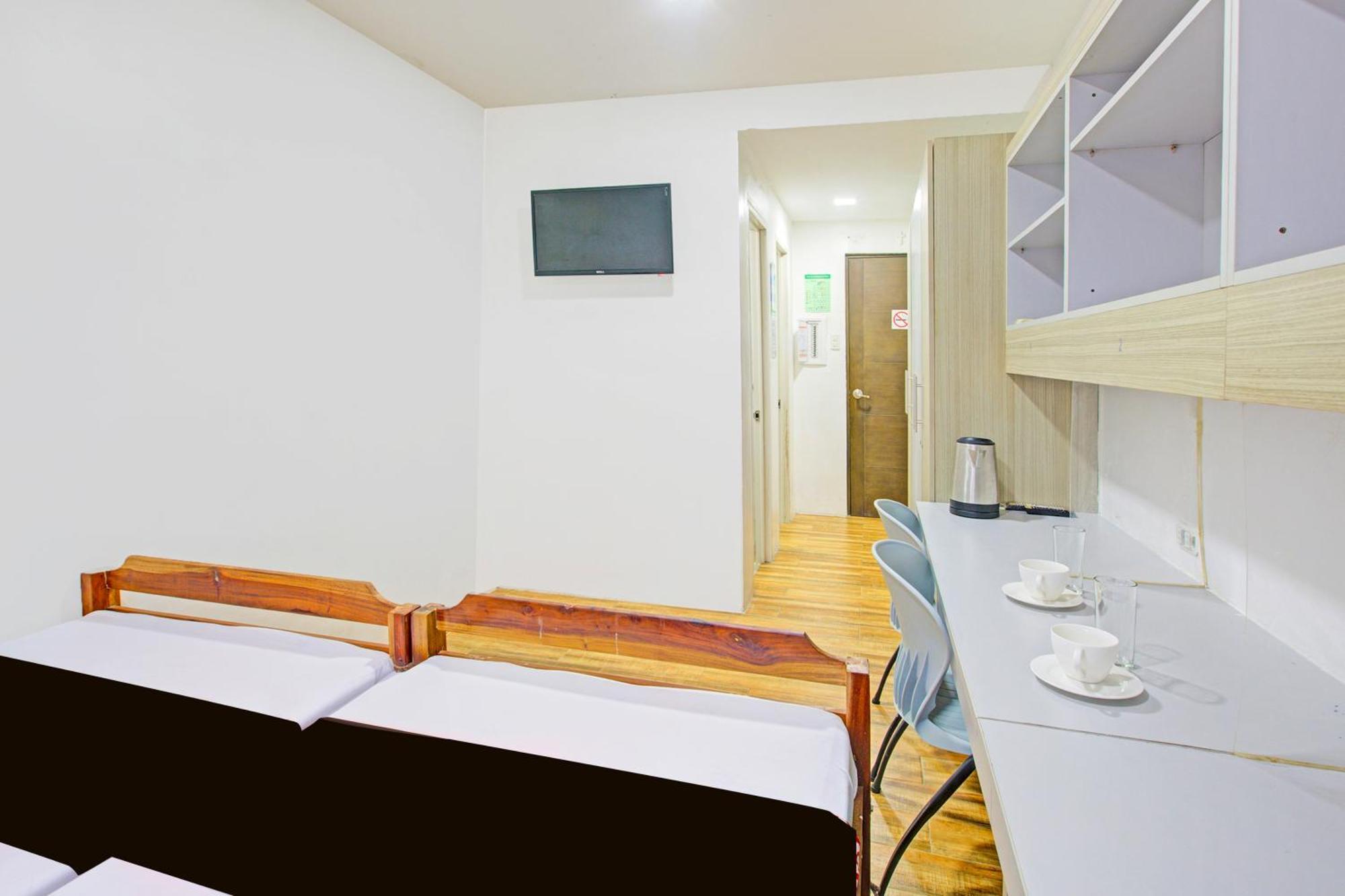 Collection O 1318 Residences, University Belt, Metro マニラ市 エクステリア 写真